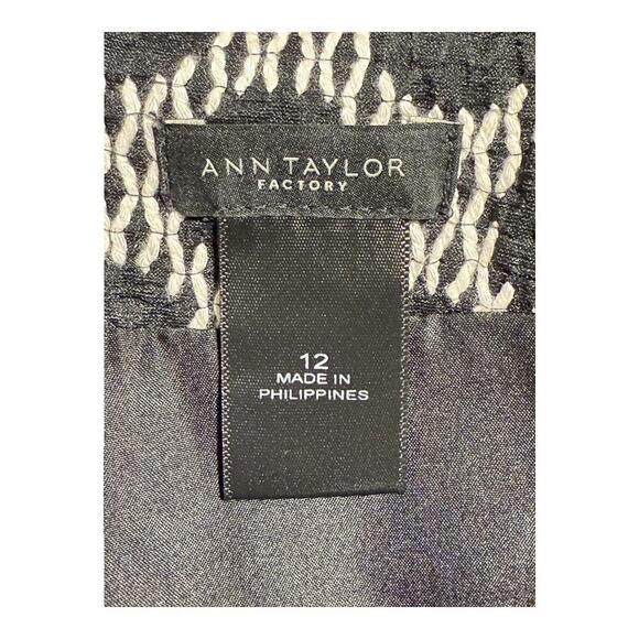 Ann Taylor Factory Women's Black Textured Geometric Pencil Skirt Size 12‎ - Picture 3 of 5